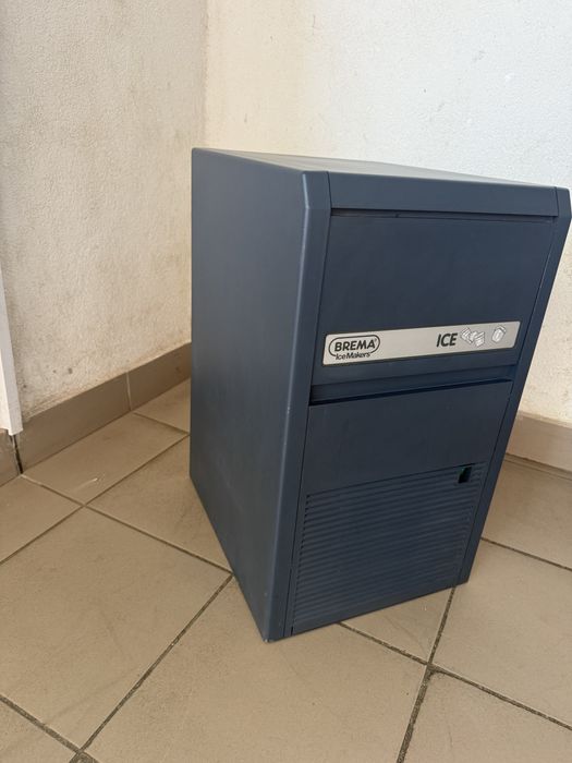 Льодогенератор-Ледогенератор Професійний Brema CB184AHC Італія !!!