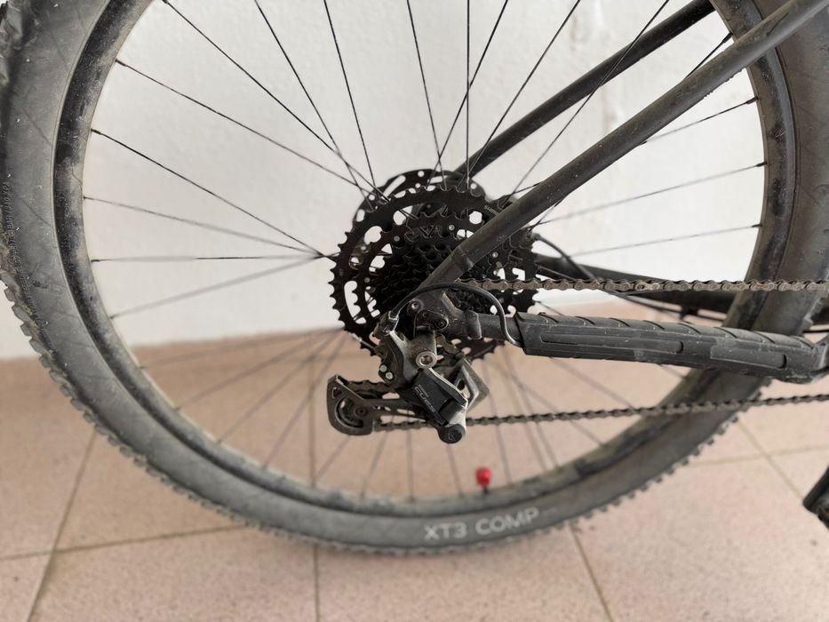 Trek Marlin 5 (2025) – Estado quase novo