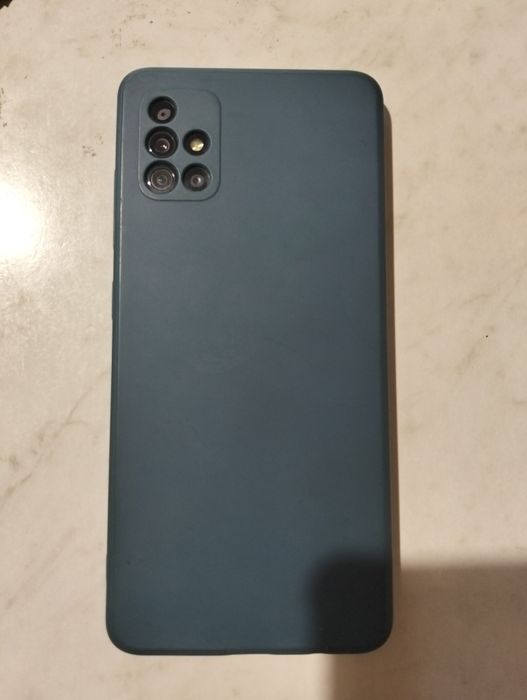 Продам смартфон Самсунг  Гелакси А-51  на запчасти