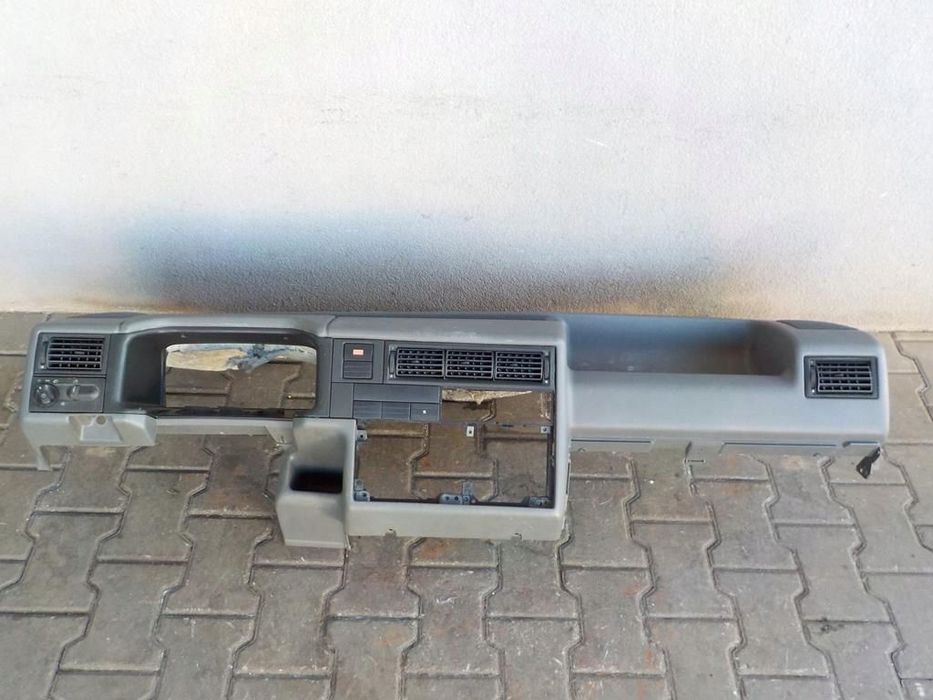 VW T4 96-98 DESKA ROZDZIELCZA KONSOLA