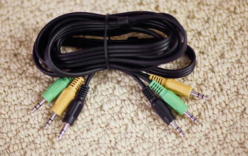 кабель с 3 мини-разъемами для колонок Logitech Z-5300 Z 906