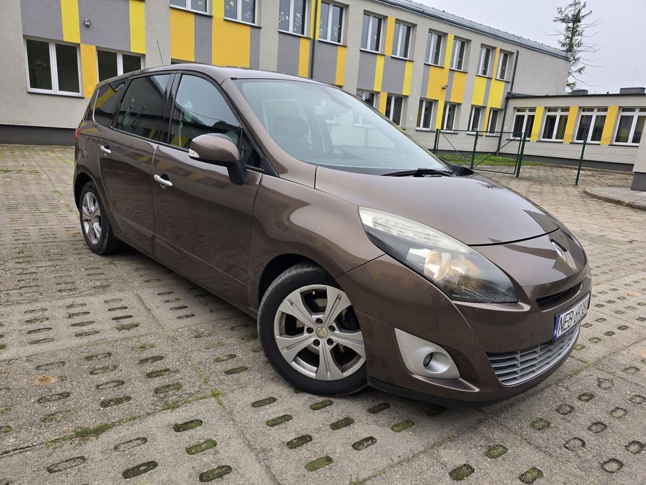 Scenic 3 1.9 dci bez wkładu 7 osobowy