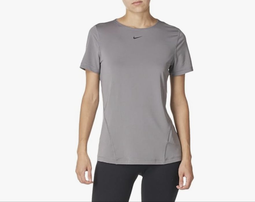 Спортивна футболка Nike розмір М