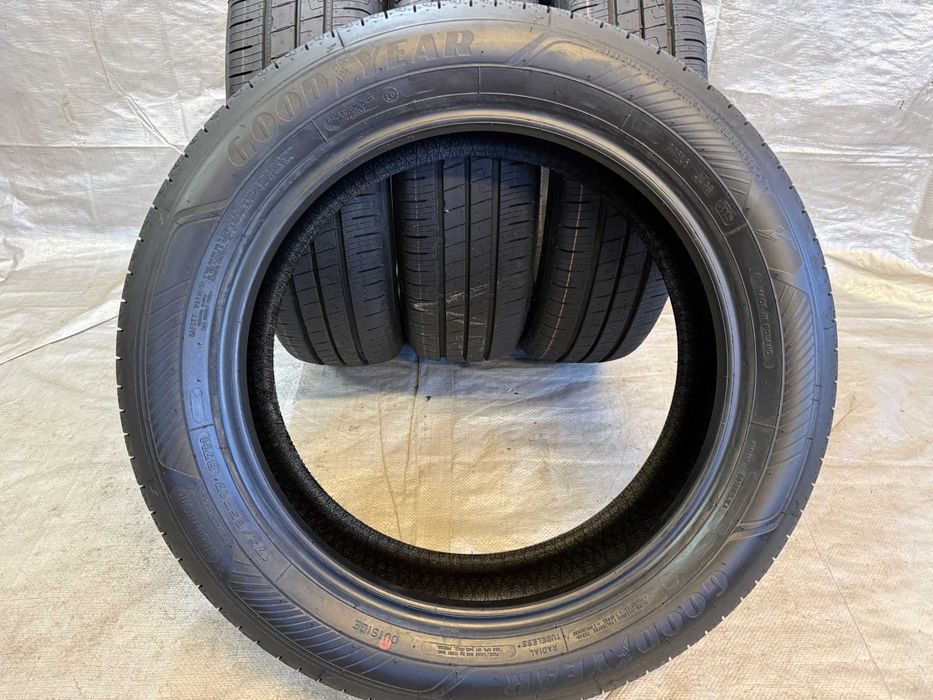 Opony letnie Goodyear EfficientGrip Perf.2 175/65/17 87H jak NOWE 2025