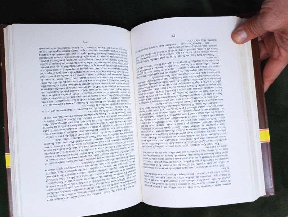 CORPOS E ALMAS. MEERSCH. (Maxence Van der) C. Leitores 1981
Como novo1