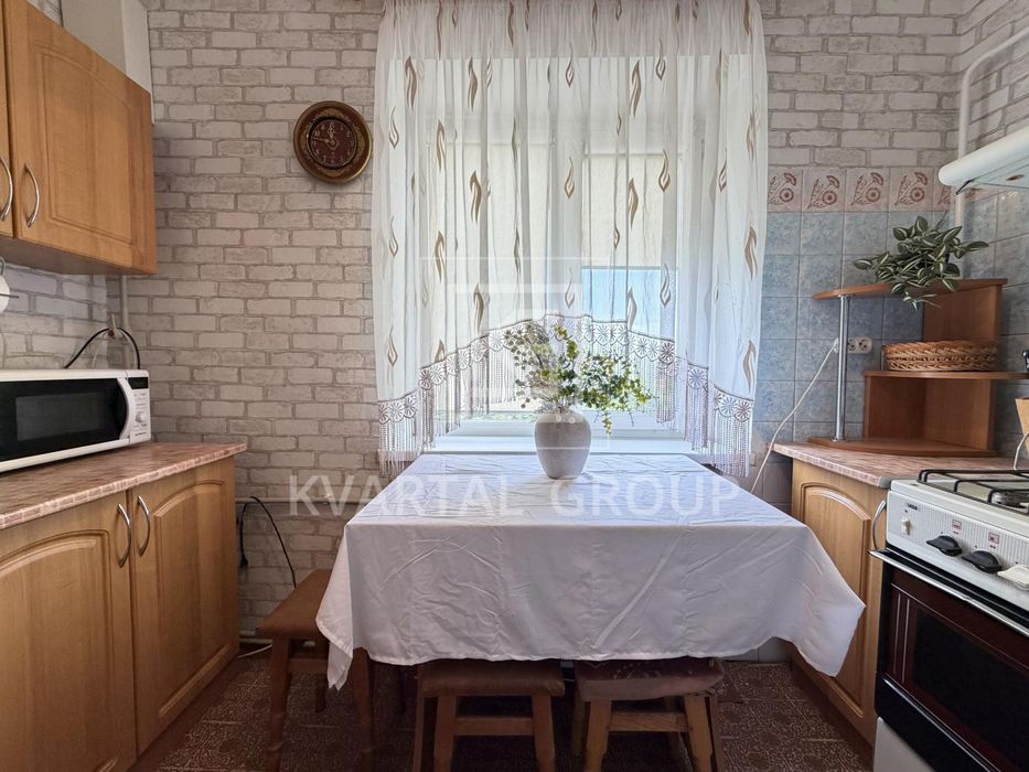 Продаж двокімнатної квартири з ремонтом