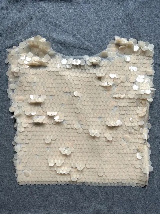 Front Row Shop frontrowshop.com bluzka w łuski cekiny kremowa - r. XS