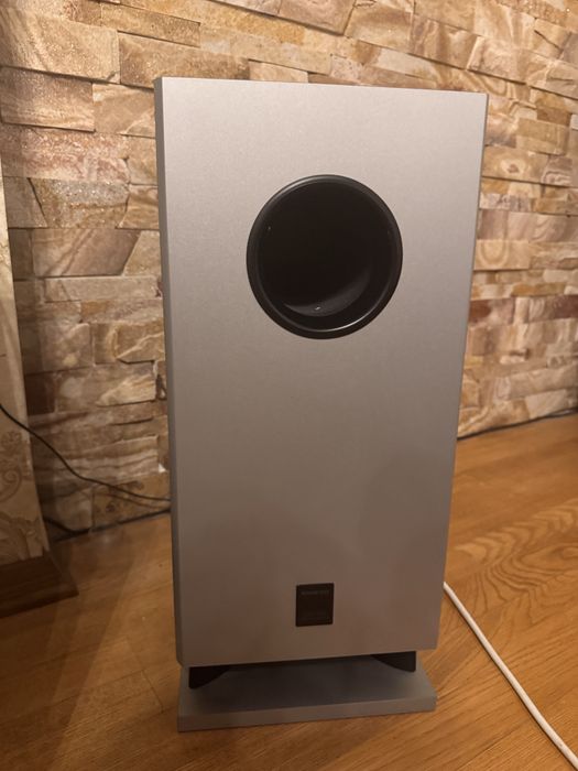 Сабвуфер.    Onkyo SKW-150X