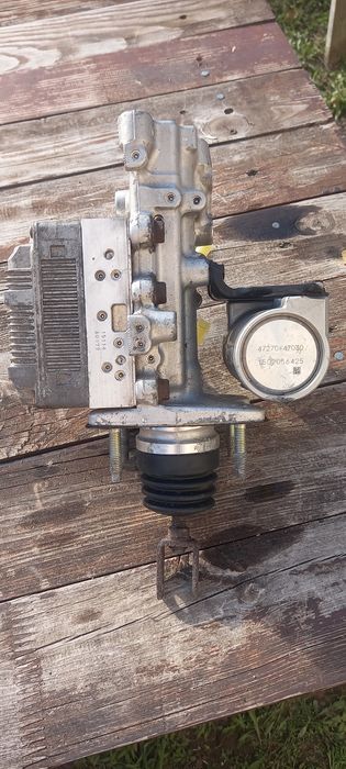 Блок АБС Toyota Camry xv55 (утечка воздуха)