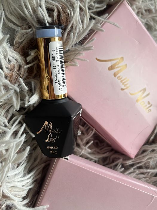 Lakier hybrydowy Molly Lac Be Free nr 19, 10g, kolor jasny niebieski