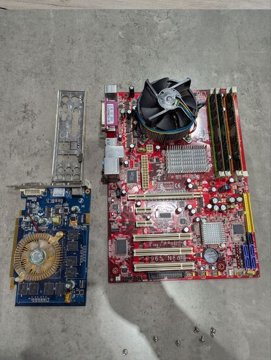 Комплект Core 2 Duo E7400 + 4GB DDR2 + плата 775 + GeForce 7300