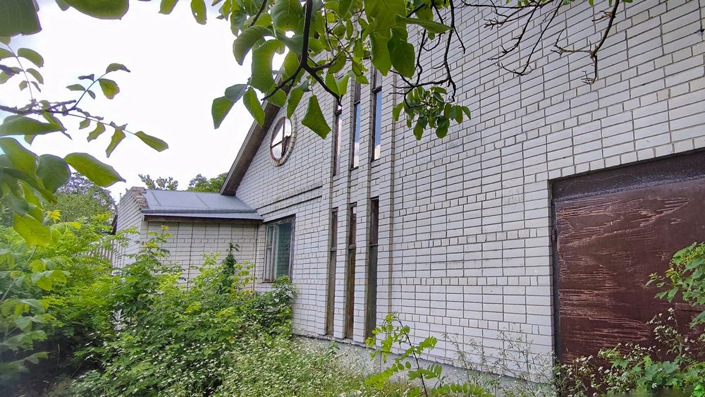 Продаж капітального цегляного будинку в Чехівці