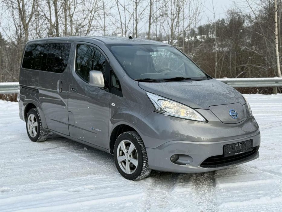 Nissan e-NV 200 Evalia (40 квт/ пасажир 7/ тепловий насос/ підігрів)