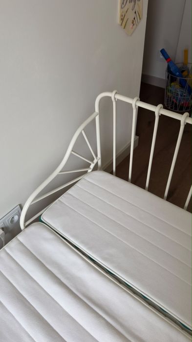Ikea MINNEN łóżko dla dziecka materac białe