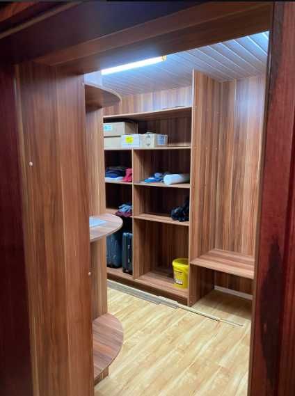 Продам классный 3х этажный дом Сурско-Литовское Днепр (с ремонтом)
