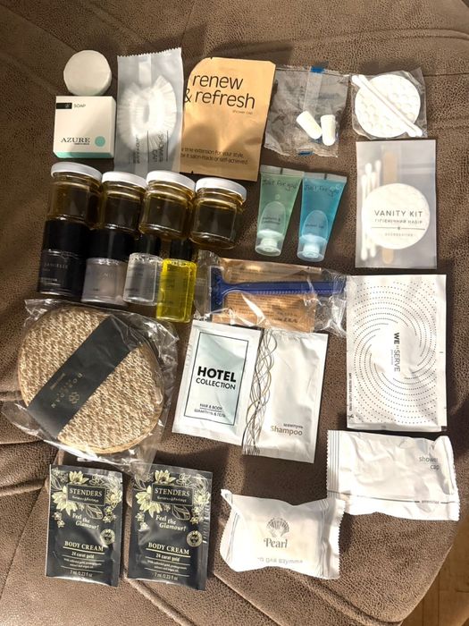 Ксметические принадлежности, одноразовые тапочки, зубные щетки