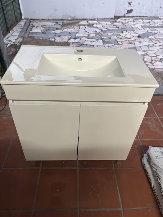 Movél para wc com lavatório