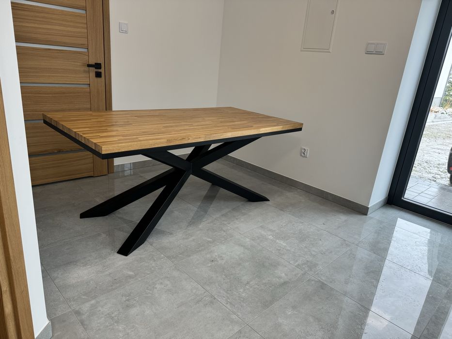 Solidny stół dębowy 180x90 cm – lite drewno, metalowa podstawa