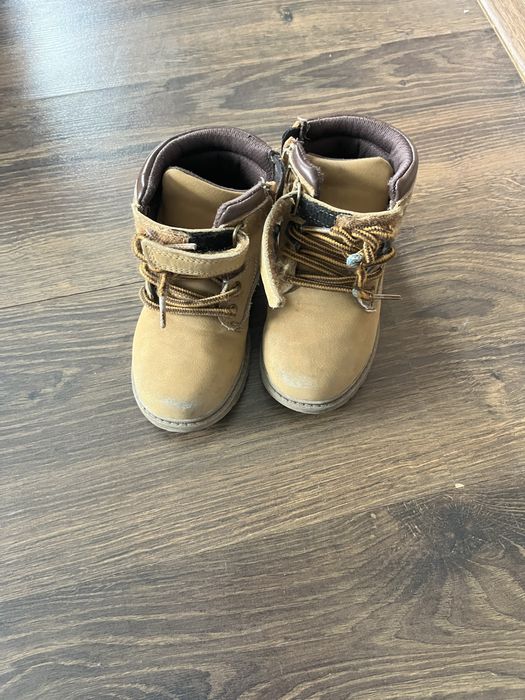 Дитяче взуття бу 1-2 рочки