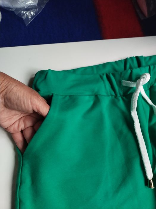 NOWE spodnie dresowe - marka Simili.