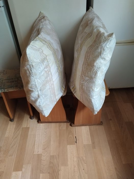 Продам подушки пухові