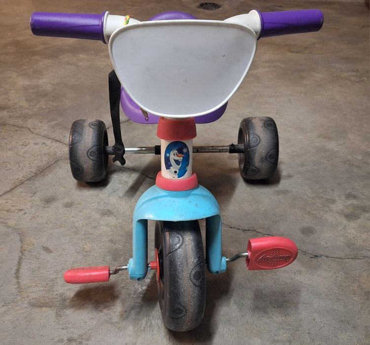 Triciclo com apoio de mão