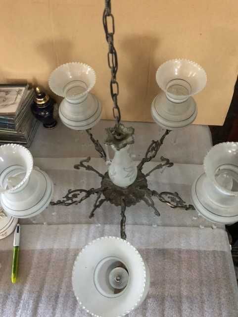 candeeiro de teto antigo