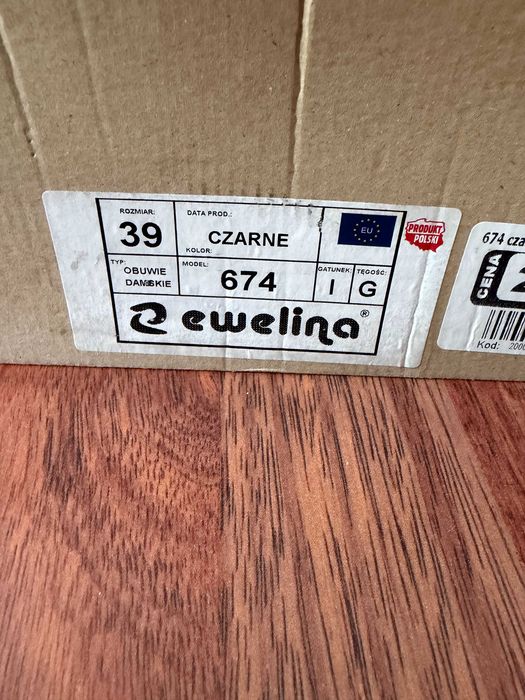 Botki marki Ewelina czarne 39