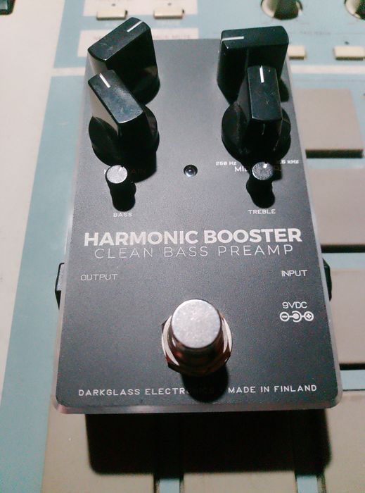 【darkglass】HARMONIC BOOSTER Harmonic Booster – Darkglass