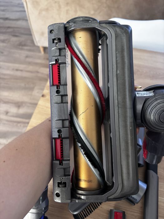 Dyson V11 Absolute Extra / SV14 – kompletny zestaw