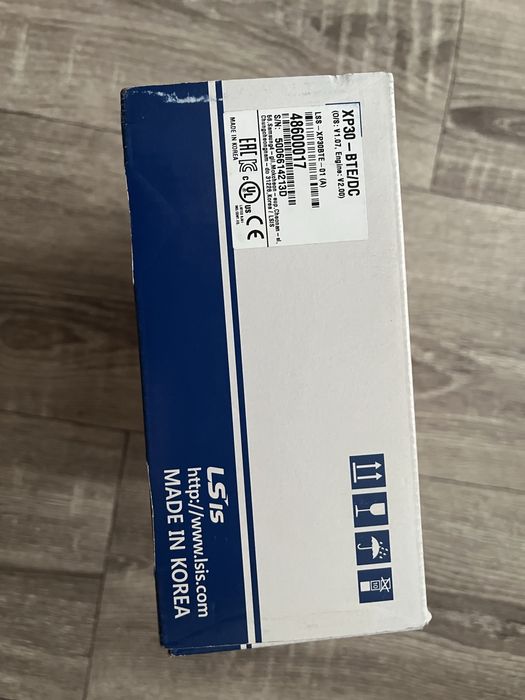 панель оператора HMI з сенсорним екраном LS Electric XP30-BTE-DC.