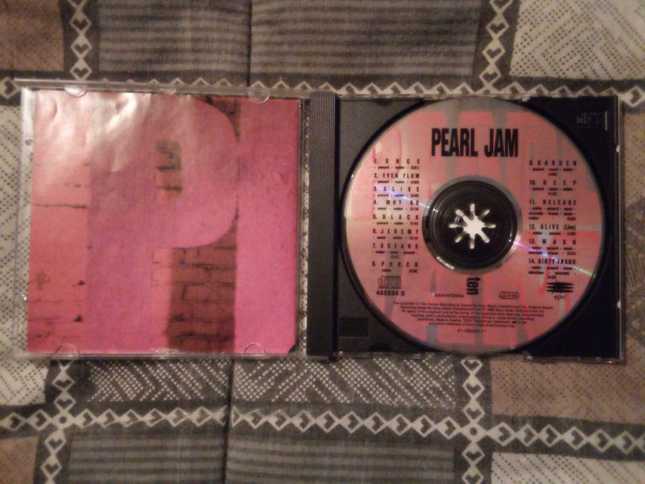 CD Pearl Jam Ten (edição especial) + oferta