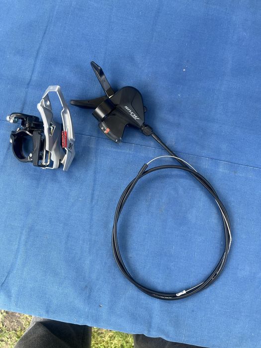 Продам комплект переднього перемикача SHIMANO