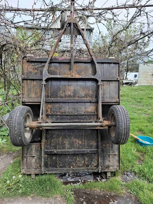 Продам два Прицепи ММЗ 81024