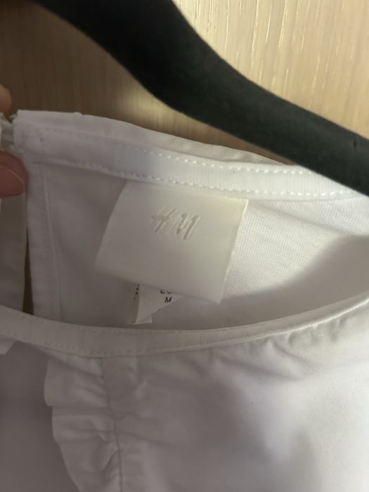 Bawełniana koszulka z kołnierzykiem HM biała rozm M