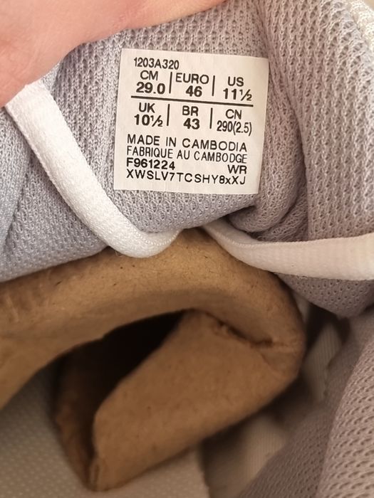 Оригінал 100% Кросівки Asics GT-2160   EURO 46