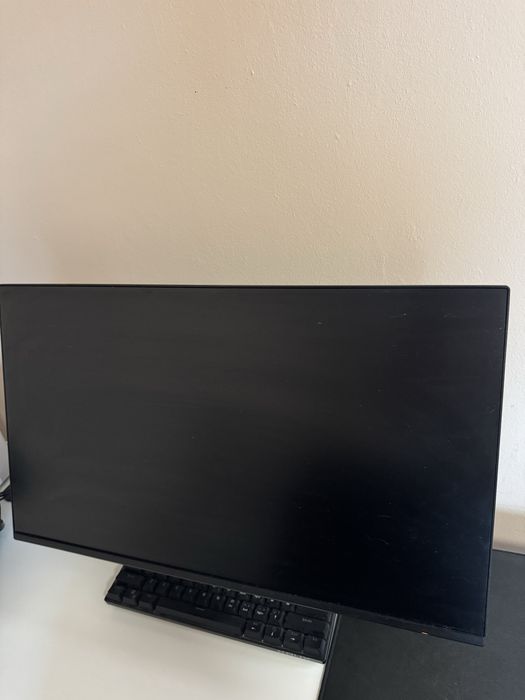 Komputer stacjonarny + monitor