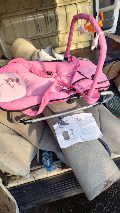 Krzesełko do karmienia wysyłka