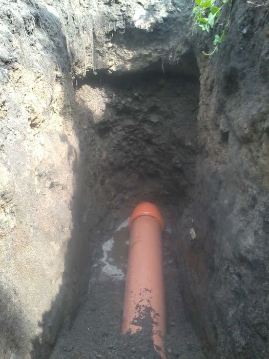 Usługi minikoparką Bobcat E 16