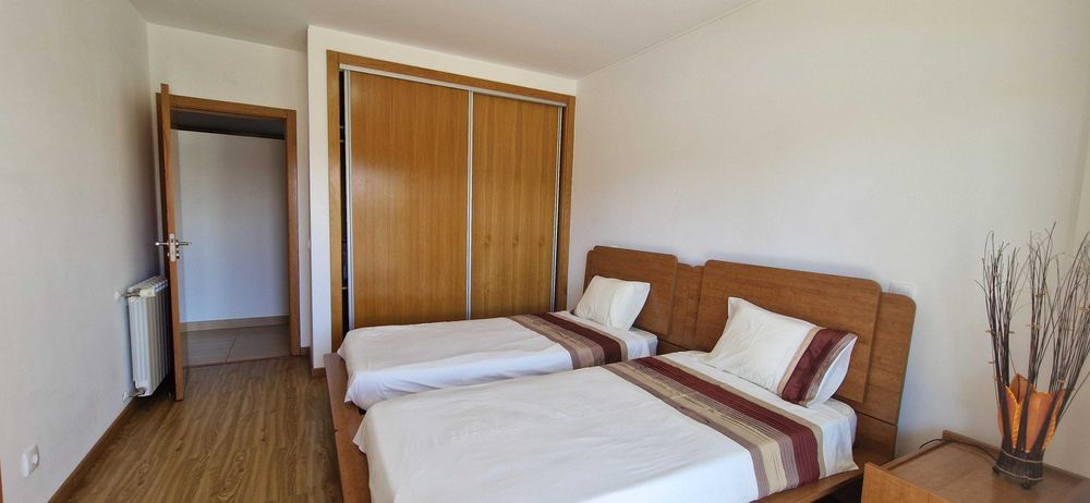 Apartamento T2 para férias com piscina em São Martinho do Porto