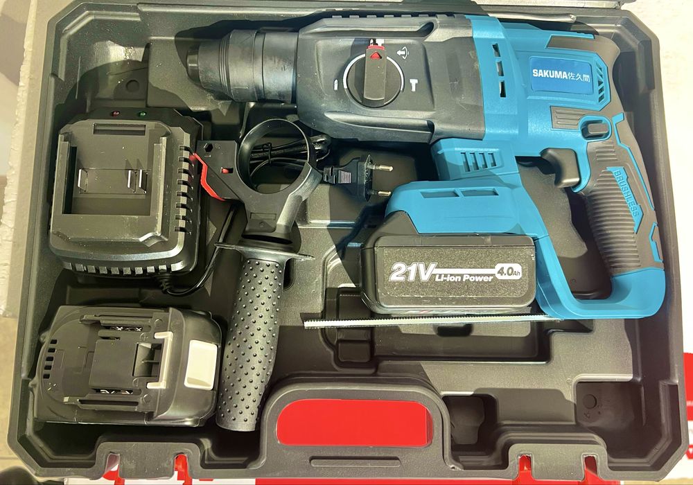 Аккумуляторный перфоратор Sakuma CHR2621B-CORE Brushless