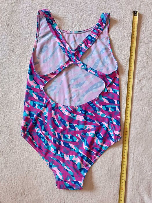 Дешево! Купальник.Суцільний. Фірмовий купальник. С. Новий. 170 см