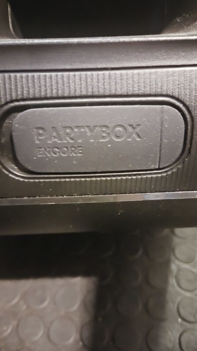 JBL partyboX encore