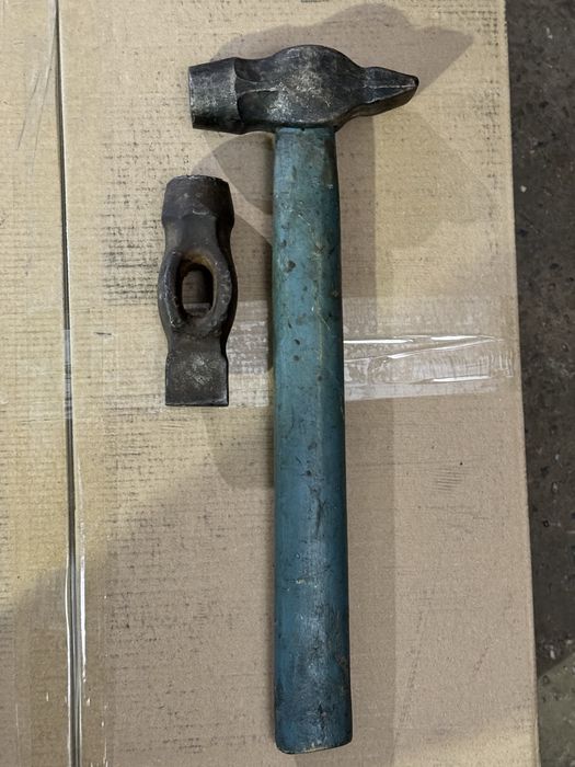 Ручний інструмент молоток