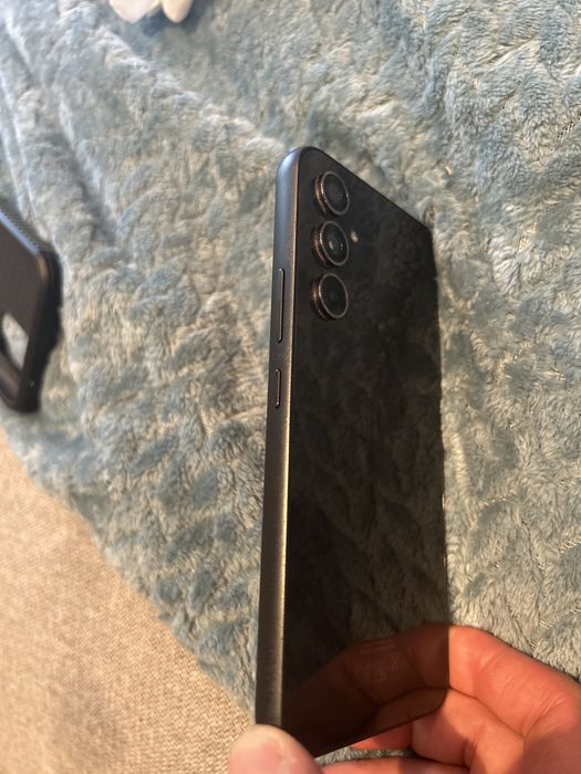 Telemóvel semi novo