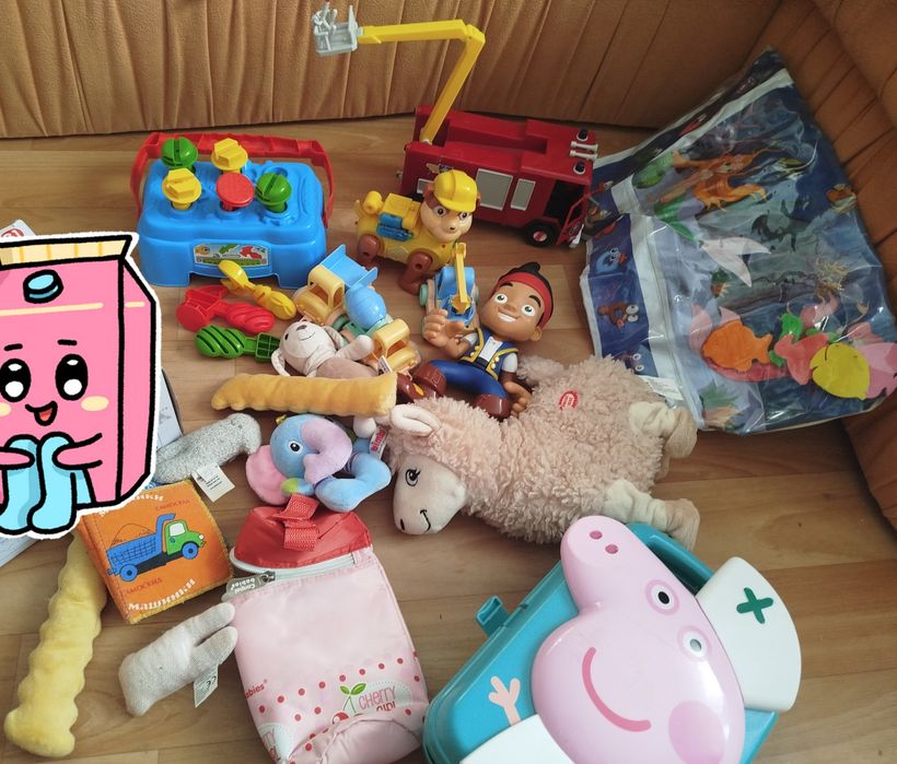 Лоти іграшок по 200 грн