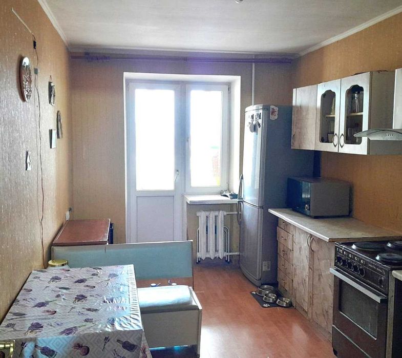 Продам 3-х комнатную квартиру в Соломенском районе