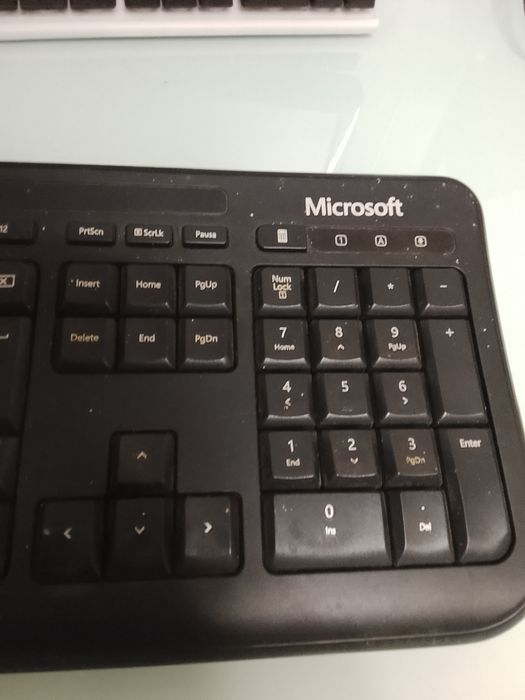 Conjunto PC – Monitor + Teclados + Colunas + Headset – Tudo a f