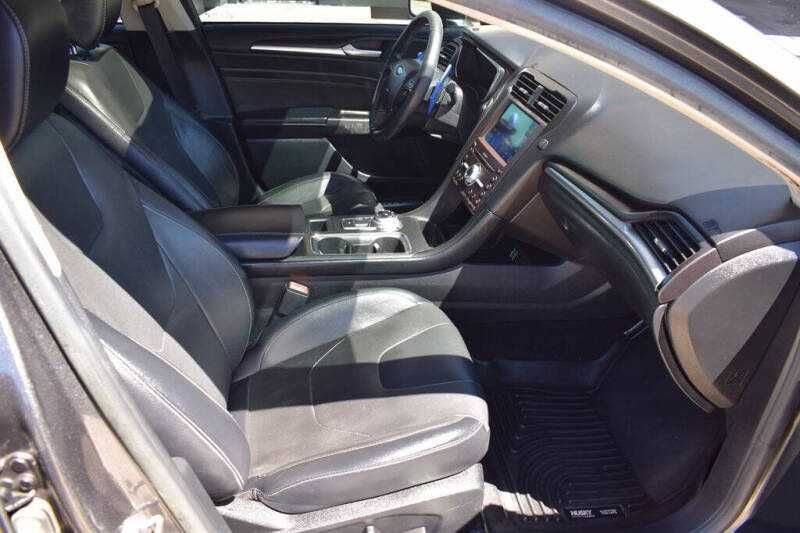 2020 Ford Fusion Titanium