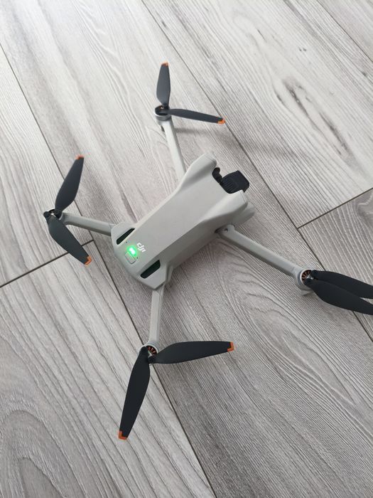 Dron DJI Mini 3.